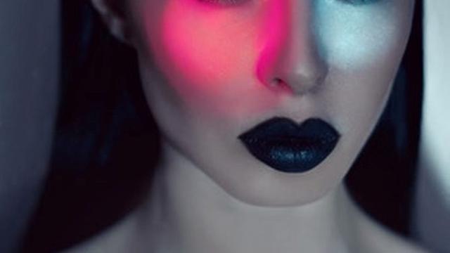 Ilustrasi makeup