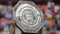 Trofi Community Shield. (AP Photo/Kirsty Wigglesworth)