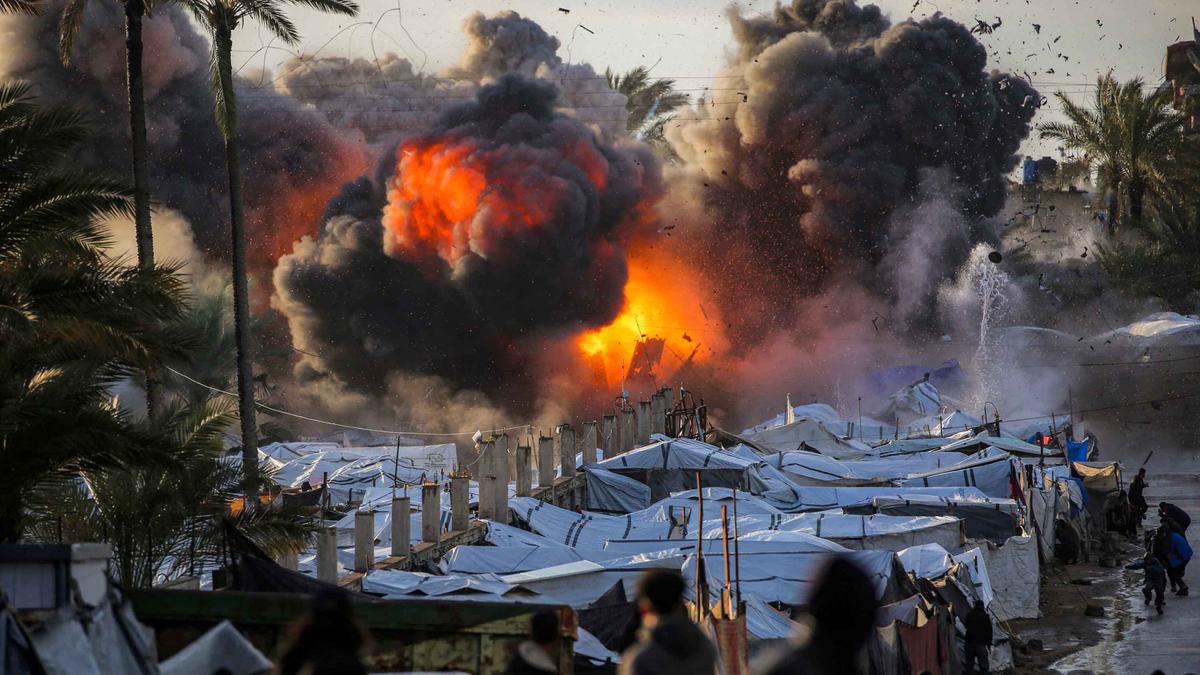 Gaza Kembali Membara, Serangan Israel Hantam Tenda-tenda Pengungsi Palestina