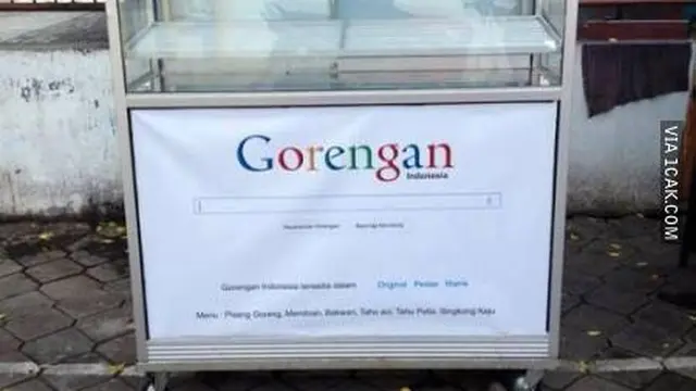 6 Tulisan di Gerobak Jualan Pakai Nama Brand Terkenal Ini Bikin Salah Fokus