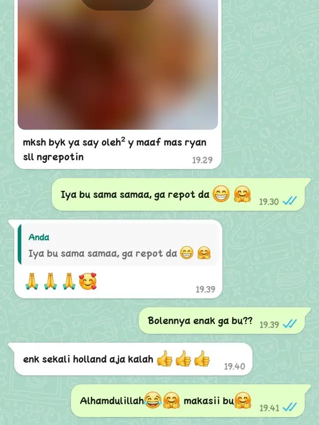 6 Chat dengan Calon Mertua yang Bikin Senyum-Senyum