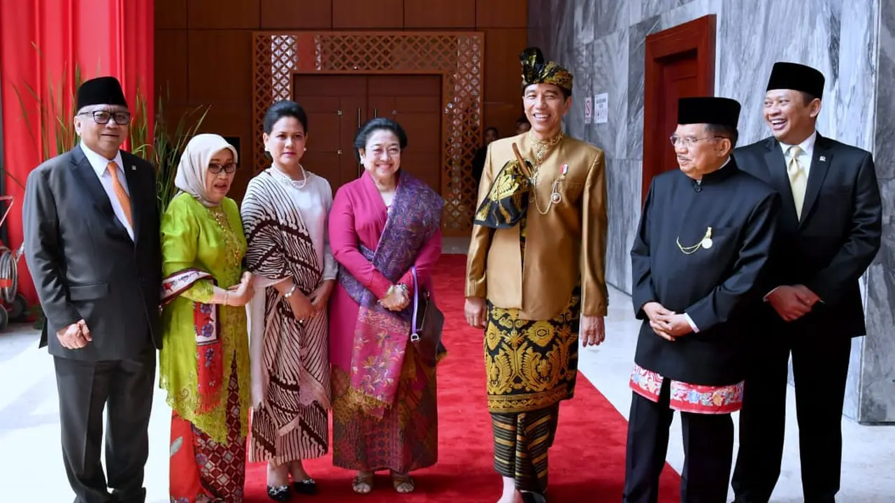 Presiden Jokowi Kenakan Pakaian Adat Sasak Saat Pidato Kenegaraan