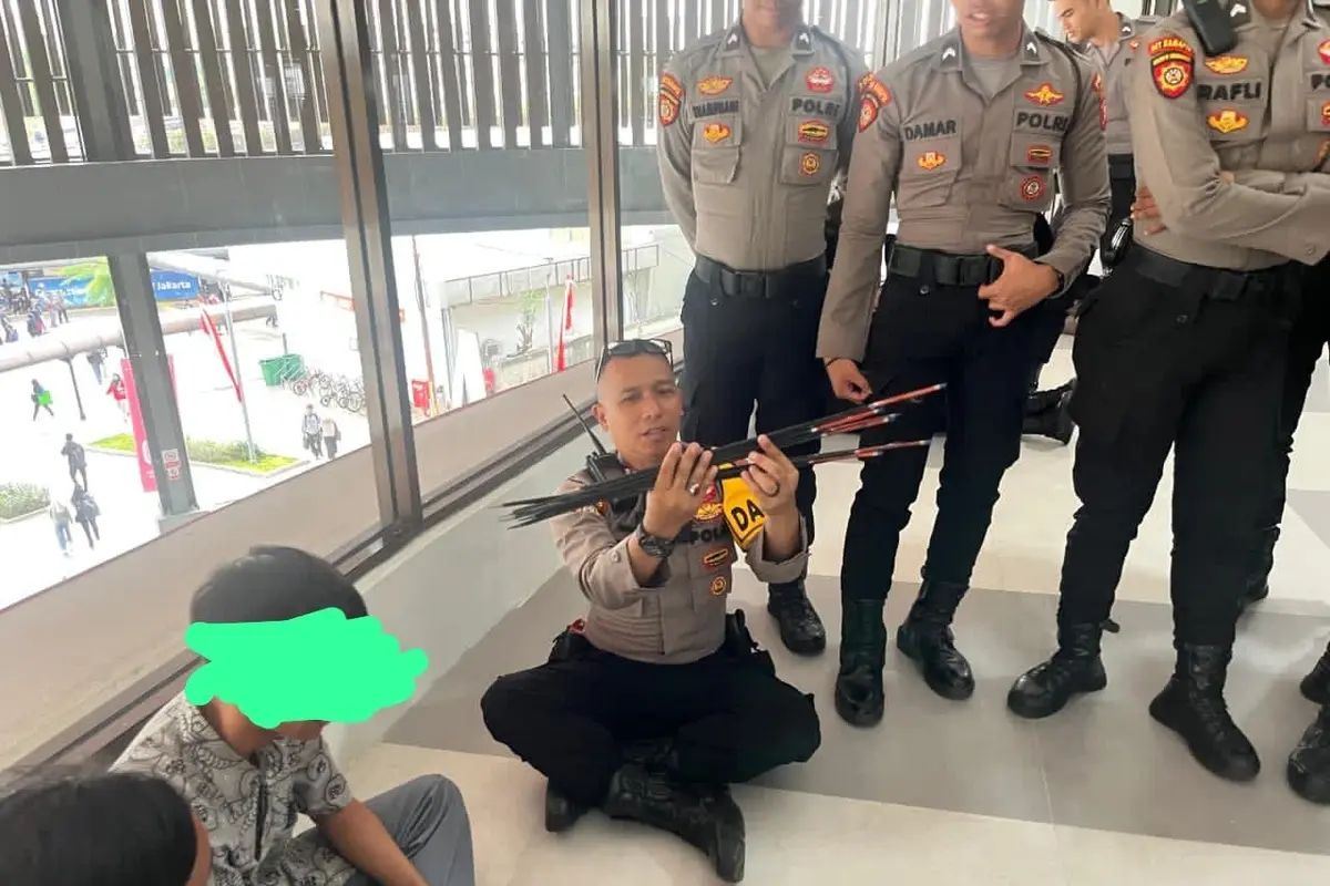 Polisi amankan satu pelajar hendak ikut demo bawa busur panah