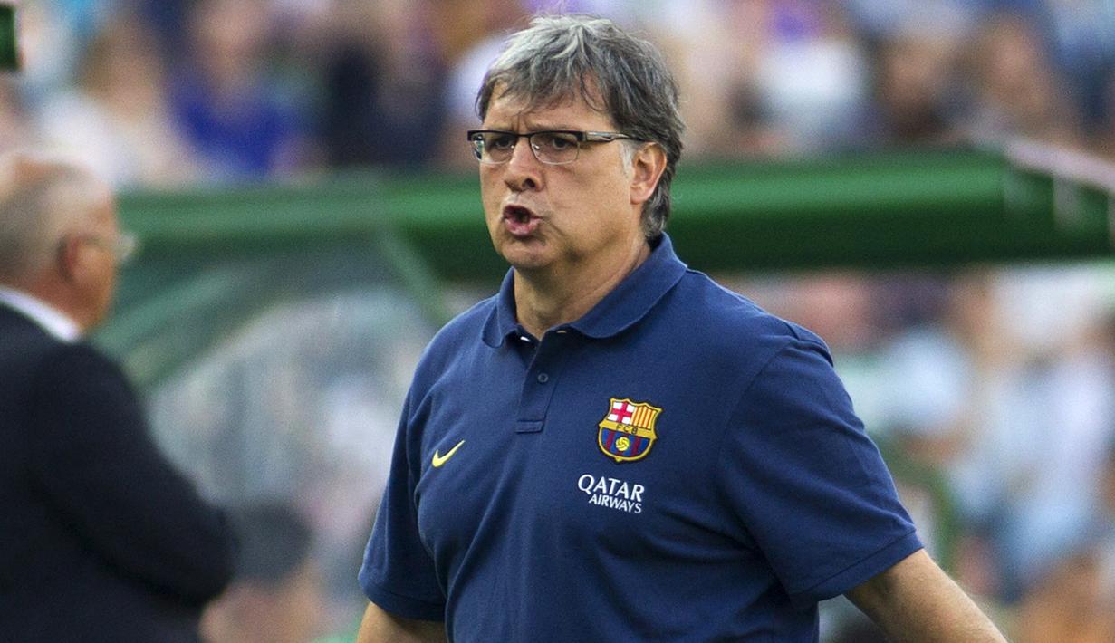 Quique Setien dianggap sebagai manajer terburuk Barcelona beberapa tahun terakhir. Ia hanya mampu mencatat 16 kemenangan, empat imbang, dan lima kekalahan. Puncaknya, Barcelona harus kalah 2-8 dari Bayern Muchen pada perempatfinal Liga Champions dan tiga hari kemudian ia dipecat. (AFP/Jaime Reina)