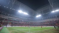 Suasana pertandingan Persija Jakarta melawan Persita Tangerang dalam laga pekan pertama BRI Super League 2025/2026 di Jakarta International Stadium (JIS), Minggu (10/8/2025) malam WIB. (Bola.com/M Iqbal Ichsan)
