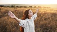 Ilustrasi menikmati hidup, diri sendiri, bebas. (Photo by Freepik)