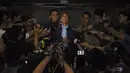 Jero Wacik usai menjalani pemeriksaan di Gedung KPK, Jakarta, Kamis (22/11/2014). (Liputan6.com/Miftahul Hayat)
