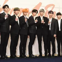 Belakangan ini personel Wanna One jadi pusat perhatian publik. Bukan lantaran prestasi yang mereka buat, akan tetapi perkataan mereka saat siaran langsung. (Foto: Soompi.com)