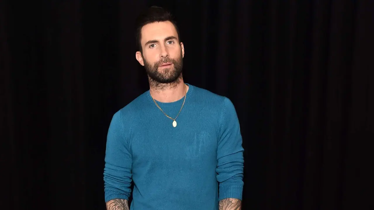 [Bintang] Adam Levine