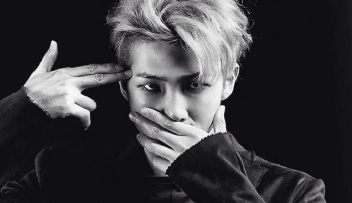 Melalui Twitter, para penggemar yang kerap disapa ARMY in membuat tagar yang berbunyi #GetWellSoonNamjoon. (Foto: Allkpop.com)