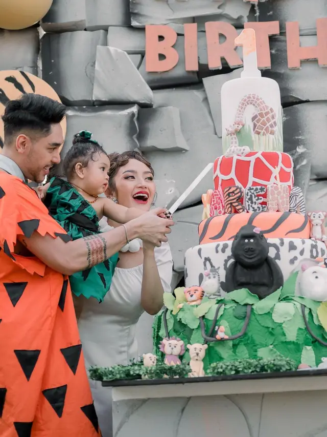 Siti Badriah dan Krisjiana Baharudin rayakan ulang tahun Xarena