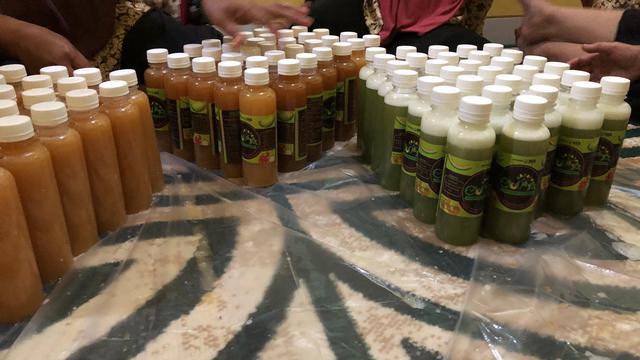 Dua kelompok mahasiswa penerima Beasiswa Pertamina Sobat Bumi (Beasiswa SoBI), mulai melaksanakan program green initiative, dengan pengembangan desa pariwisata di daerahnya masing-masing. (Liputan6.com/Jayadi Supriadin)