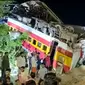 Tragedi kecelakaan kereta maut terjadi di India pada Jumat (2/6) malam. (Photo by AFPTV / AFP)