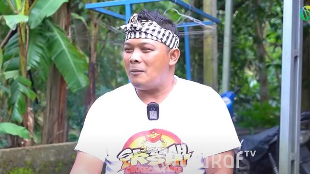 Toto, Putra Altar yang menjadi Muslim (SS: YT Wakaf TV)