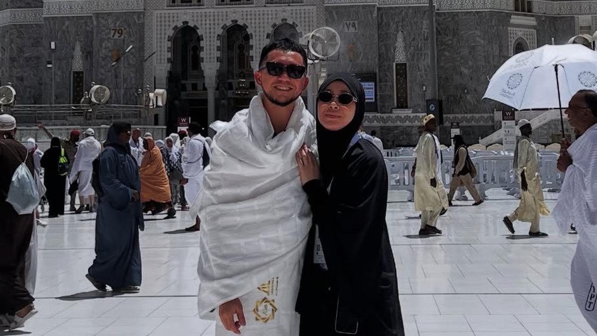 Omesh Sering Nangis Saat Naik Haji karena Lihat Perjuangan Jamaah Reguler: Saya Malu