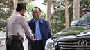 Jero Wacik diperiksa sebagai tersangka kasus dugaan korupsi dengan pemerasan untuk peningkatan dana operasional menteri (DOM) di Kementerian ESDM, Jakarta, (9/10/14).(Liputan6.com/Miftahul Hayat) 