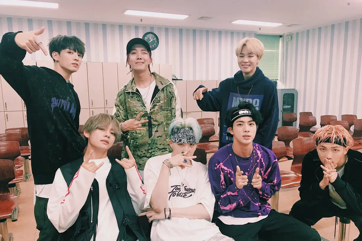[Bintang] Keren, MV DNA dari BTS Menembus 100 Juta Penonton