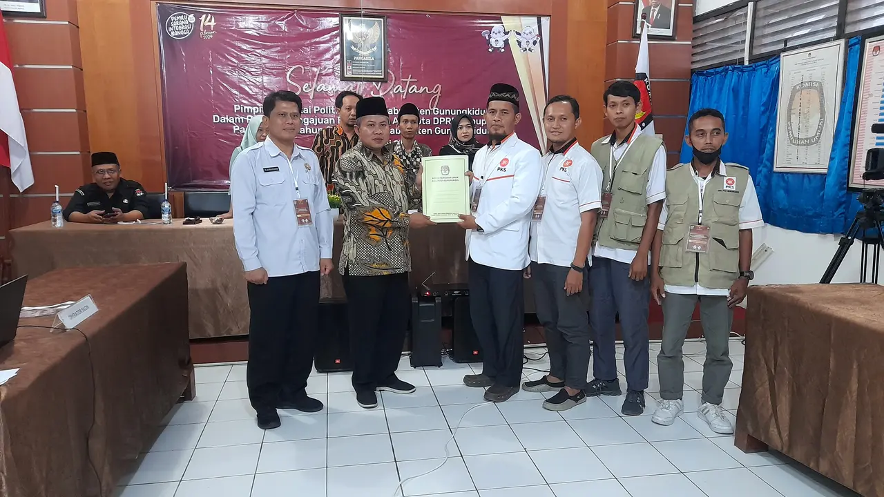 PKS serahkan berkas pendaftaran ke KPU Gunungkidul