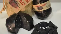 Unik dan Enak! Keju Hitam dari Inggris