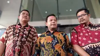 Tim hukum PDIP, Johannes Tobing menyambangi Komisi Pemberantasan Korupsi (KPK) karena keberatan dengan penyidik lembaga antirasuah tersebut. (Foto: Merdeka.com/Rahmat Baihaqi).