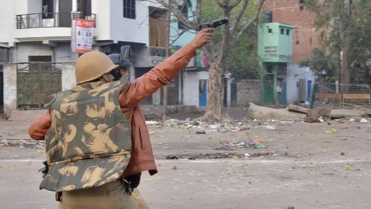 Kekerasan yang terjadi di sejumlah kota di India ketika protes masyarakat terkait UU kewarganegaraan pecah.