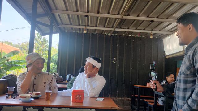 Guru Sabil Ditawari Jadi Fotografer Dedi Mulyadi, Begini Tanggapanya