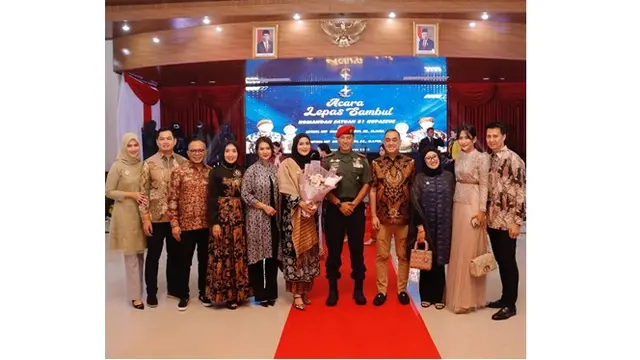 7 Potret Juliana Moechtar di Pelantikan Kenaikan Pangkat Suami, Emban Tugas Baru