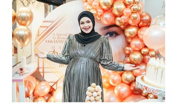7 Potret Meriah Ulang Tahun Siti Nurhaliza Ke-42, Baby Bumpnya Jadi Sorotan