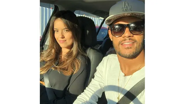 Jarang Tersorot, Ini 6 Potret Mesra David da Silva dengan Sang Istri