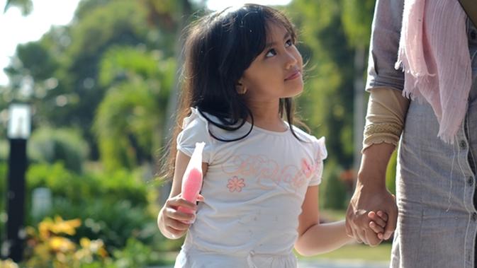 Terlalu Memanjakan Anak Justru Bisa Merusak Masa Depannya