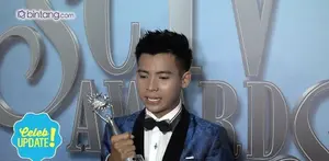 Arnold Leonard berhasil meraih penghargaan Aktor Pendamping Paling Ngetop di SCTV Awards 2016.