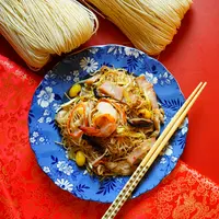 Mie panjang umur./Copyright shutterstock.com/g/BoontoomSaeKor