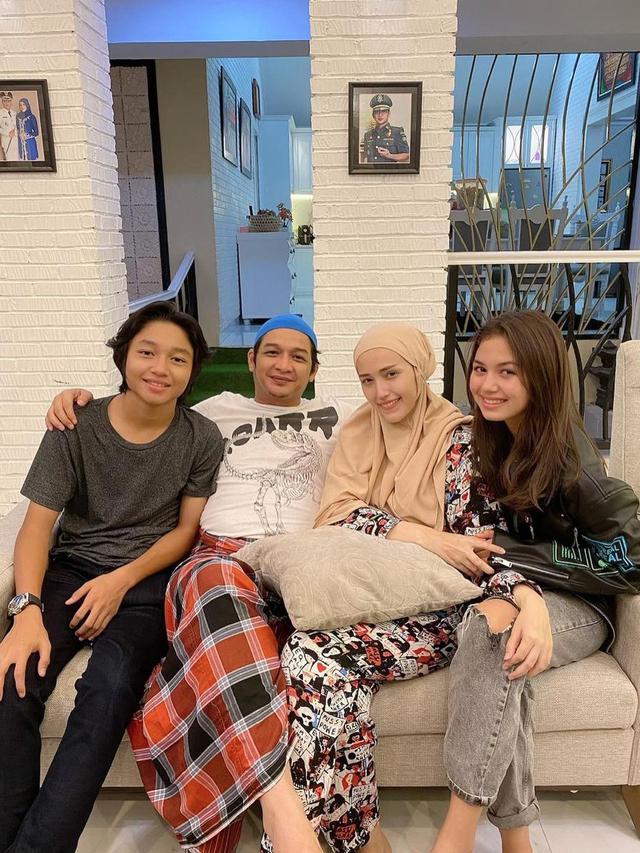 6 Momen Kiesha Alvaro Dan Saskia Chadwick Beri Kejutan Pasha Ungu Saat Ultah Hot Liputan6 Com