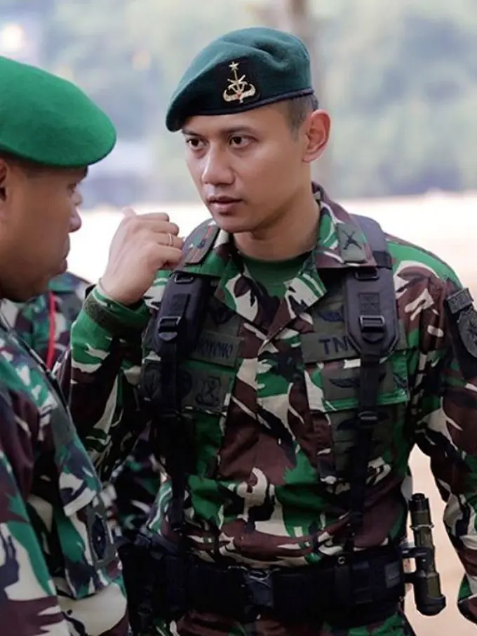 [Bintang] 10 Potret Gagah Agus Yudhoyono Saat Masih Berseragam TNI AD