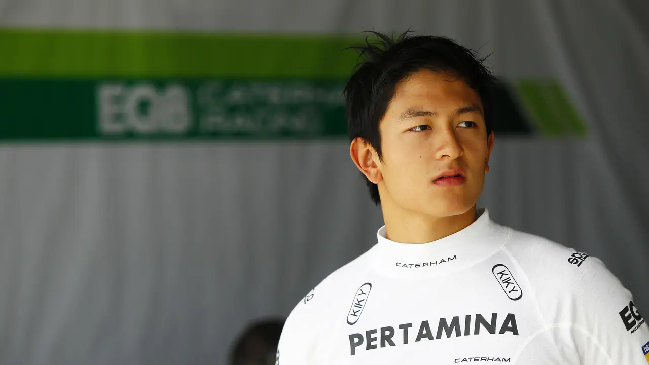 Ayat Kursi Ada di Mobil Balap, Rio Haryanto Buat Malaysia Kagum