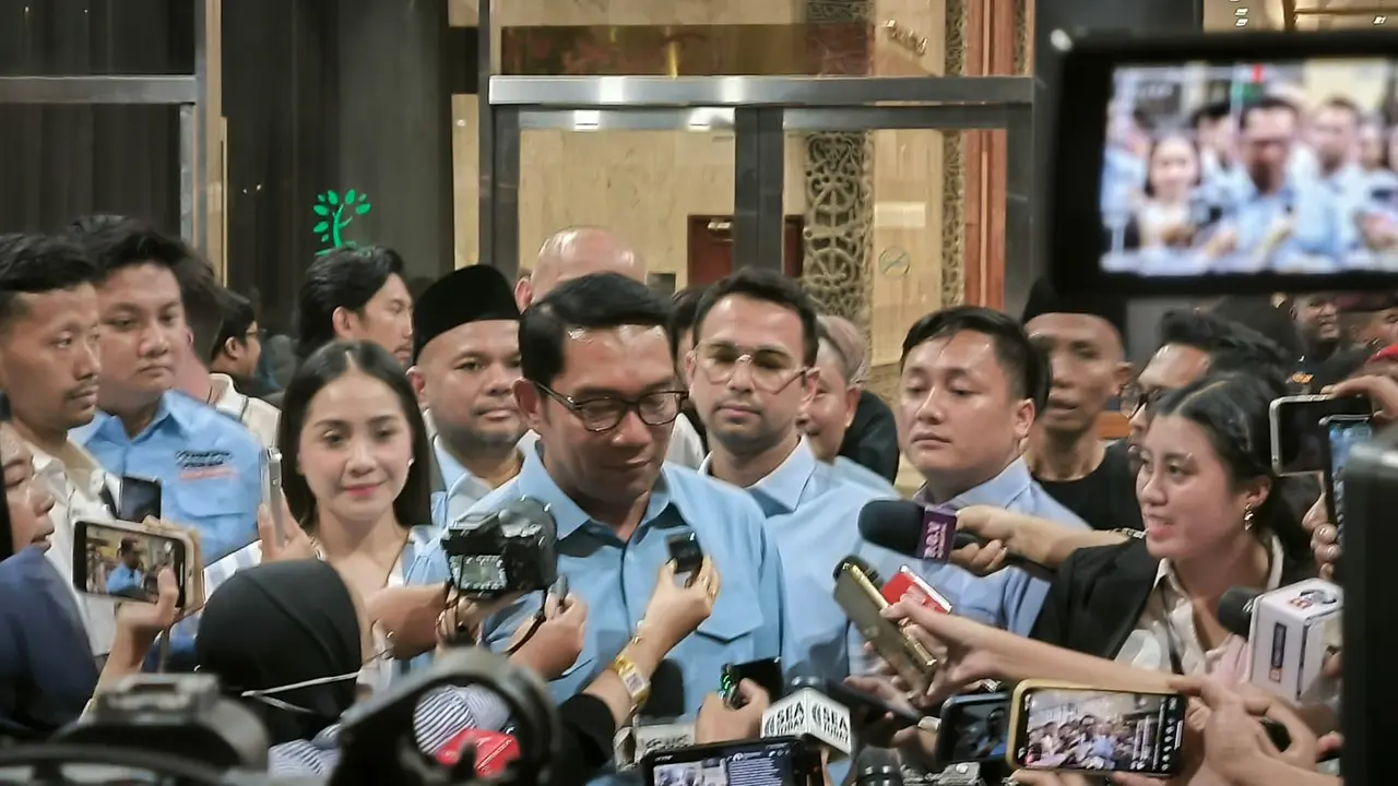 Artis Raffi Ahmad hadir dalam debat cawapres di Senayan JCC, Jakarta Pusat, Jumat (22/12/2023). (Merdeka.com/Lydia Fransisca)