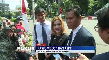 Polisi tetapkan artis Galih Ginanjar serta youtuber Pablo Benua dan Rey Utami jadi tersangka kasus video ‘ikan asin’.