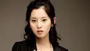 Penyanyi dan model Woo Seoung Yoon pernah menjalani pengobatan di rumah sakit akibat depresi. Pada 27 April 2009, ia ditemukan gantung diri di atas lemari rumahnya. (Istimewa)