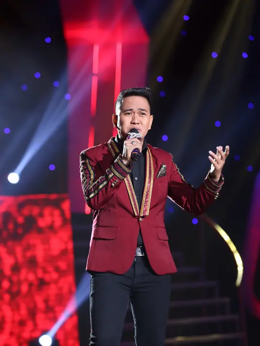 Pujian dan sanjungan diberikan pada kontestan Ical asal kota Majene, Sulawesi Barat. (Andy Masela/Bintang.com)