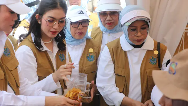 Aksi Bersih Mangrove Serentak di 8 Kota, Fatma Gus Ipul: Upaya Nyata untuk Tingkatkan Kesejahteraan Sosial