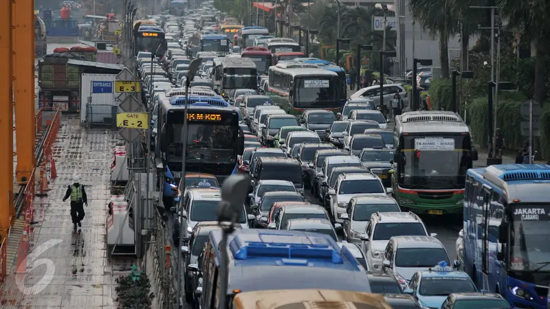20160606-Beginilah Rupa Kemacetan Jakarta di Hari Pertama Puasa