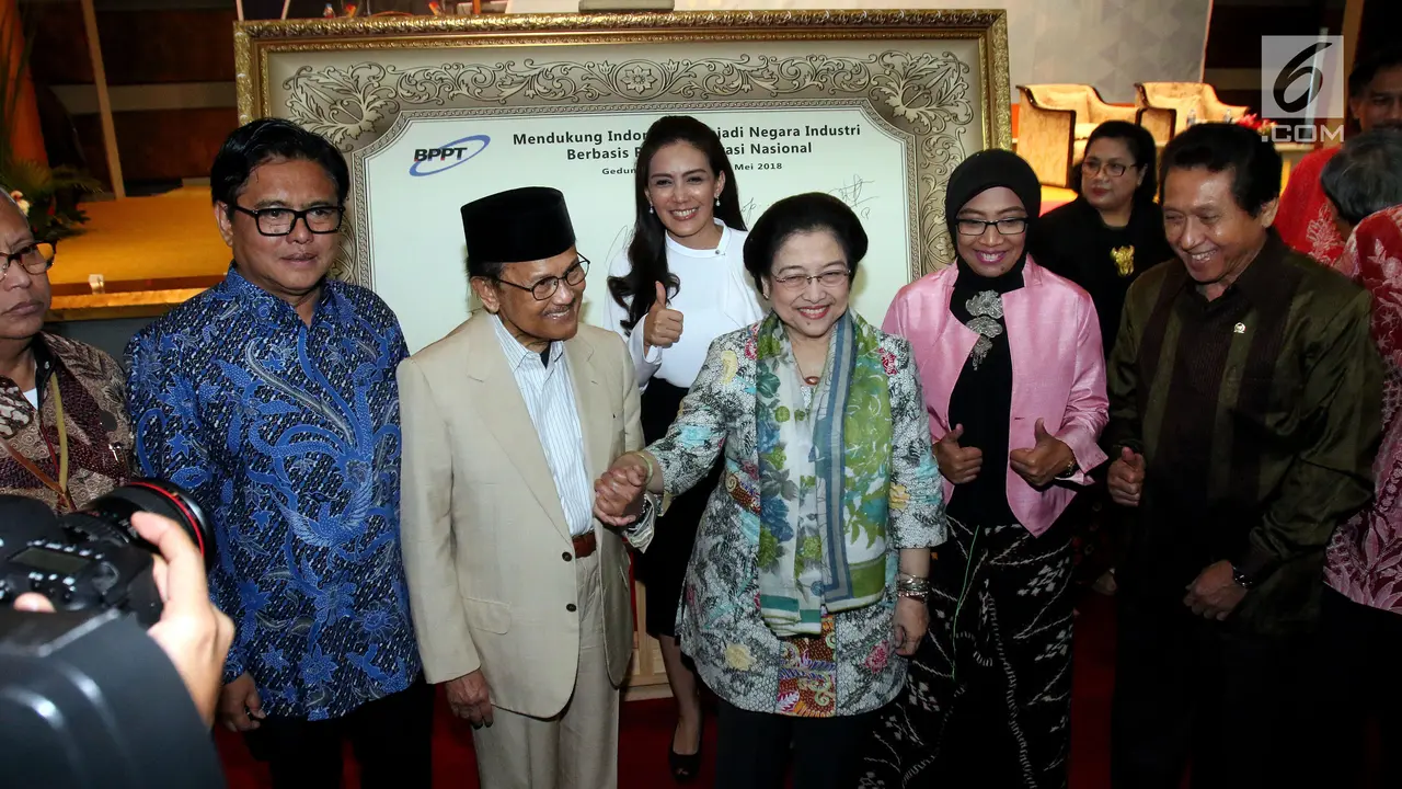 Bersama BJ Habibie, Megawati Hadiri Dialog Iptek