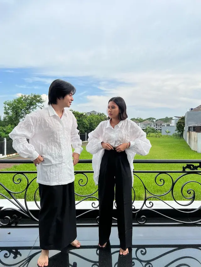 Angga Yunanda dan Shenina Cinnamon rayakan lebaran bareng