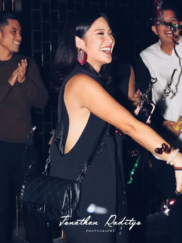 [Bintang] Genap 36 Tahun, Ini 8 Potret Kemeriahan Ulang Tahun Dian Sastro