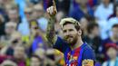 Penyerang Barcelona, Lionel Messi, merayakan gol yng dicetaknya ke gawang Deportivo pada laga La Liga di Stadion Nou Camp, Barcelona, Sabtu (15/10/2016). Barcelona menang 4-0 atas Deportivo. (AFP/Lluis Gene) 