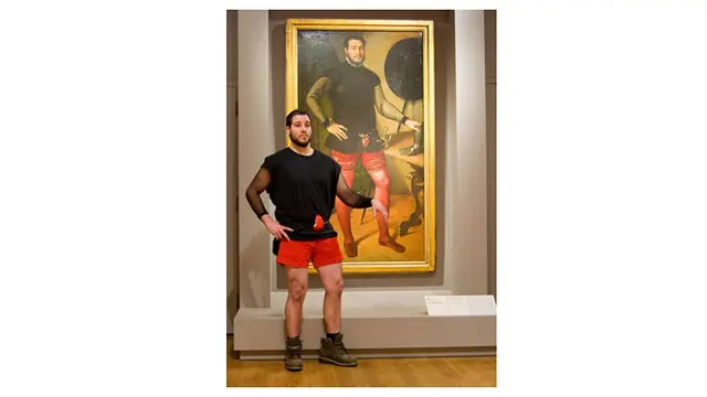 Foto 7 Orang yang Mirip dengan Tokoh Zaman Dulu di Museum Ini Bikin Takjub