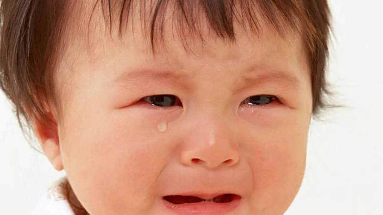 bayi menangis