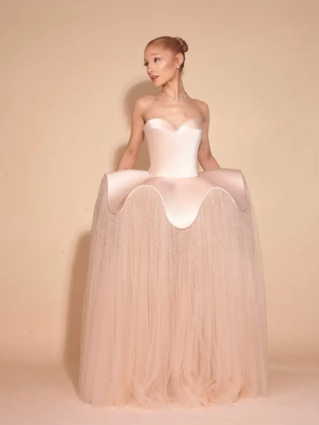 Ariana Grande di Oscar 2025. [@arianagrande]