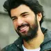 Engin Akyurek adalah seorang aktor asal Turki yang dikenal lewat perannya dalam sinetron "Cinta Elif"