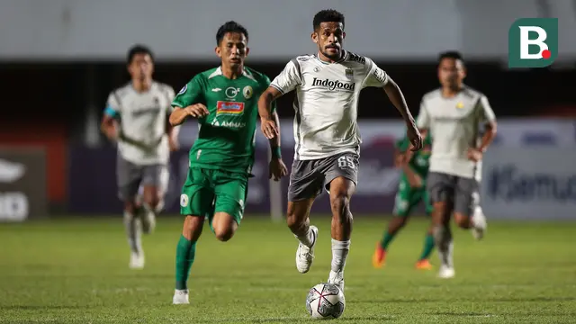 Foto: David da Silva Unjuk Gigi, Persib Bandung Menang Lagi di BRI Liga 1